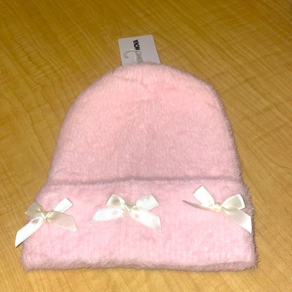 NEW Pink w white bows beanie